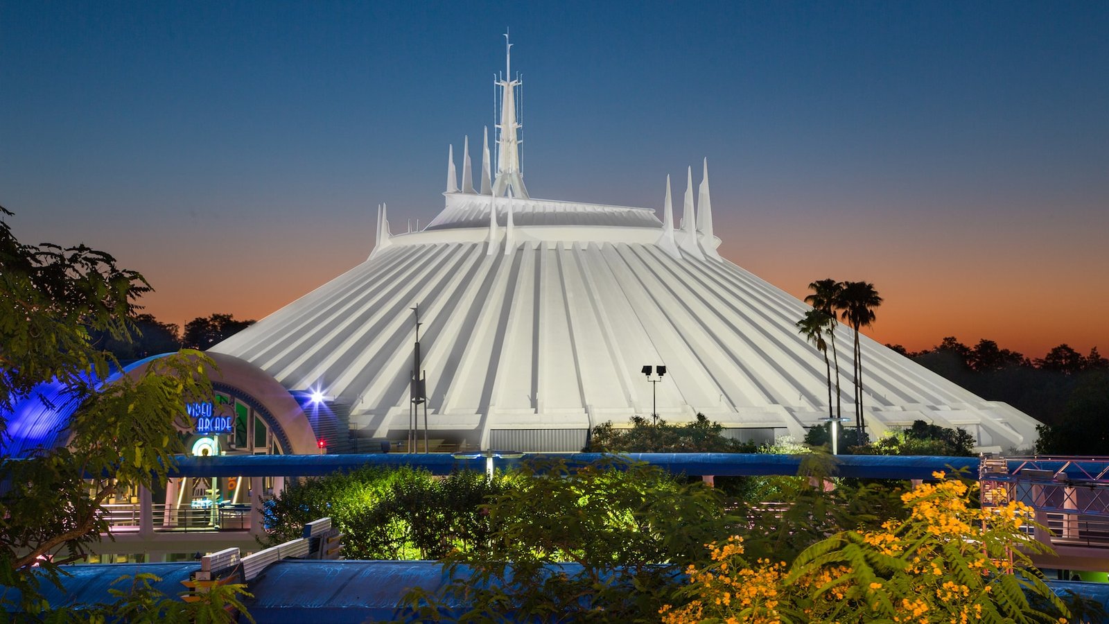 space-mountain-00